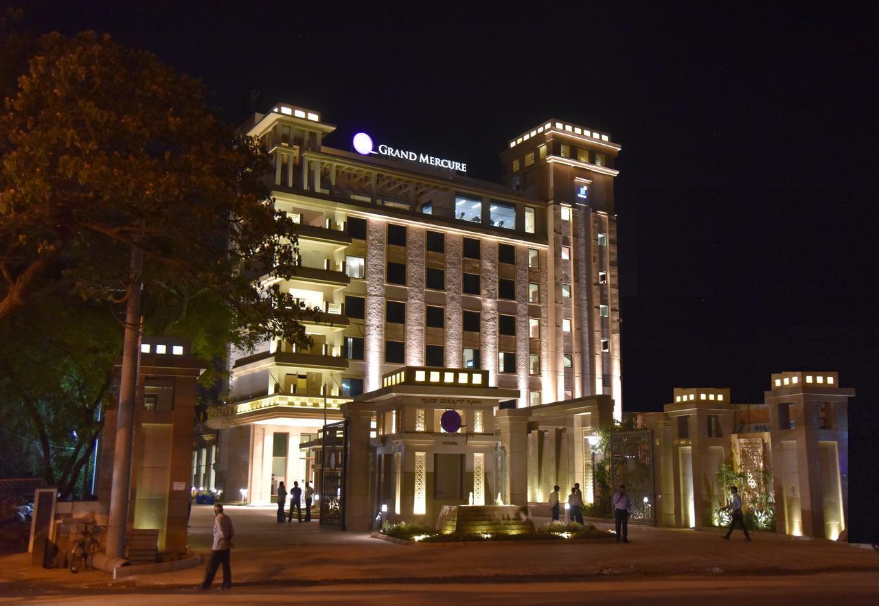 迈索尔美爵大酒店 -雅高酒店集团品牌 外观 照片 Grand Mercure Hotel, Phnom Penh