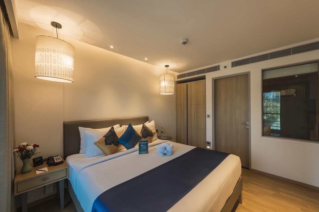 迈索尔美爵大酒店 -雅高酒店集团品牌 外观 照片 A bedroom at the hotel