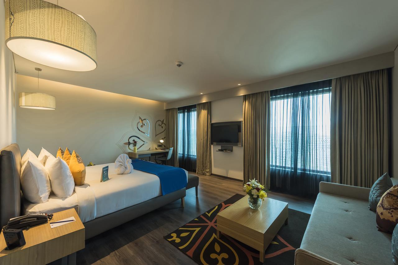 迈索尔美爵大酒店 -雅高酒店集团品牌 外观 照片 Suite room at the hotel