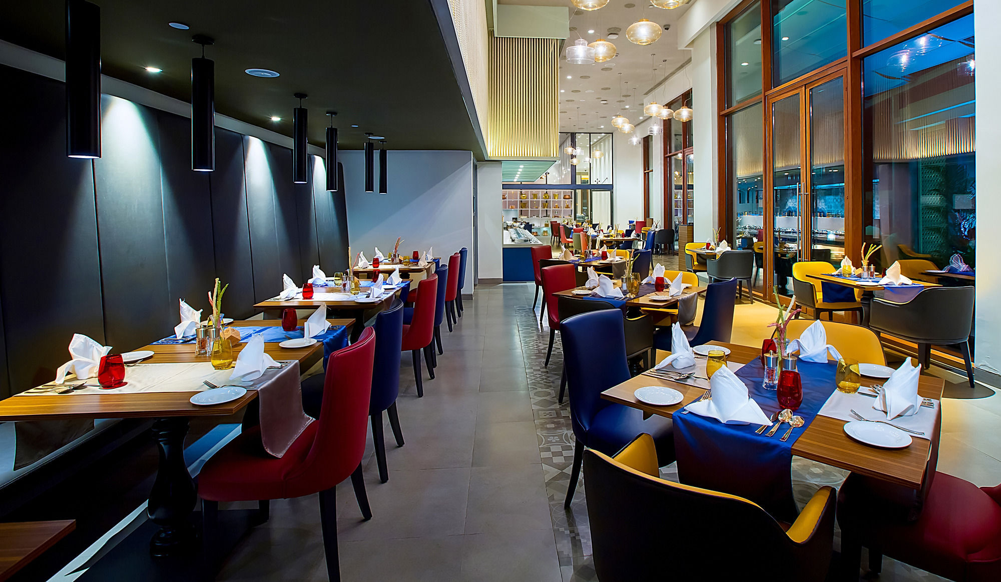 迈索尔美爵大酒店 -雅高酒店集团品牌 外观 照片 The interior of the restaurant